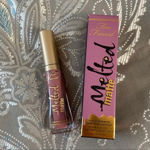 Too Faced Melted Matte Lipstick in “Queen B” 💜